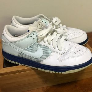Nike Dunk low size 8.5.